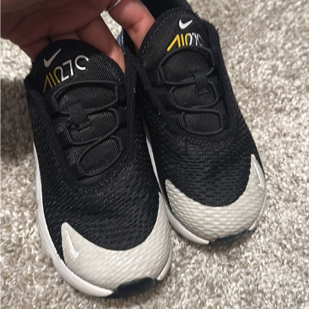 Nike shoes 8.5c
